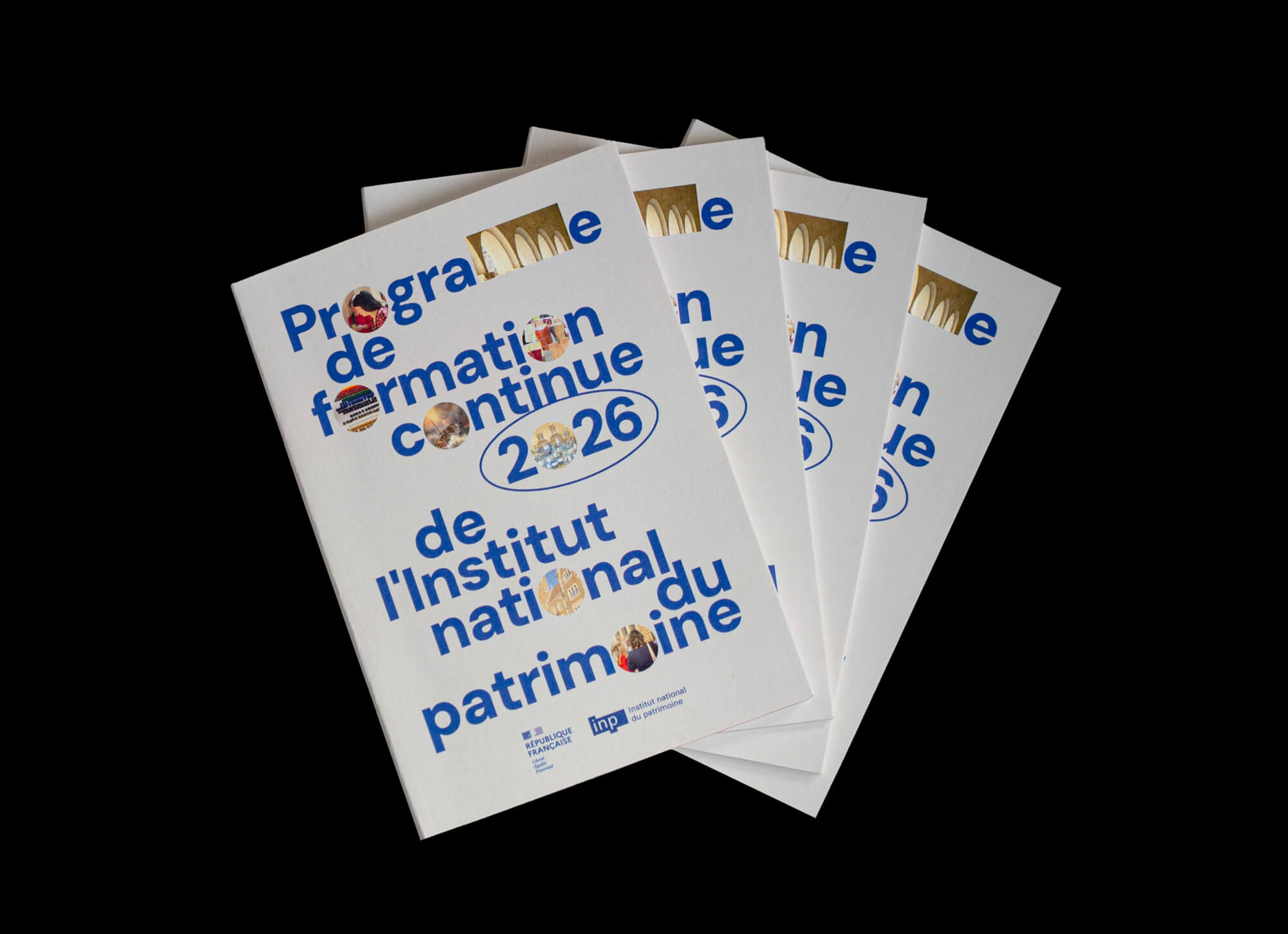 Photo de 4 couverture du livret de formation continue 2026 de l'Institut national du patrimoine - Inp, design Jean-Charles Abrial
